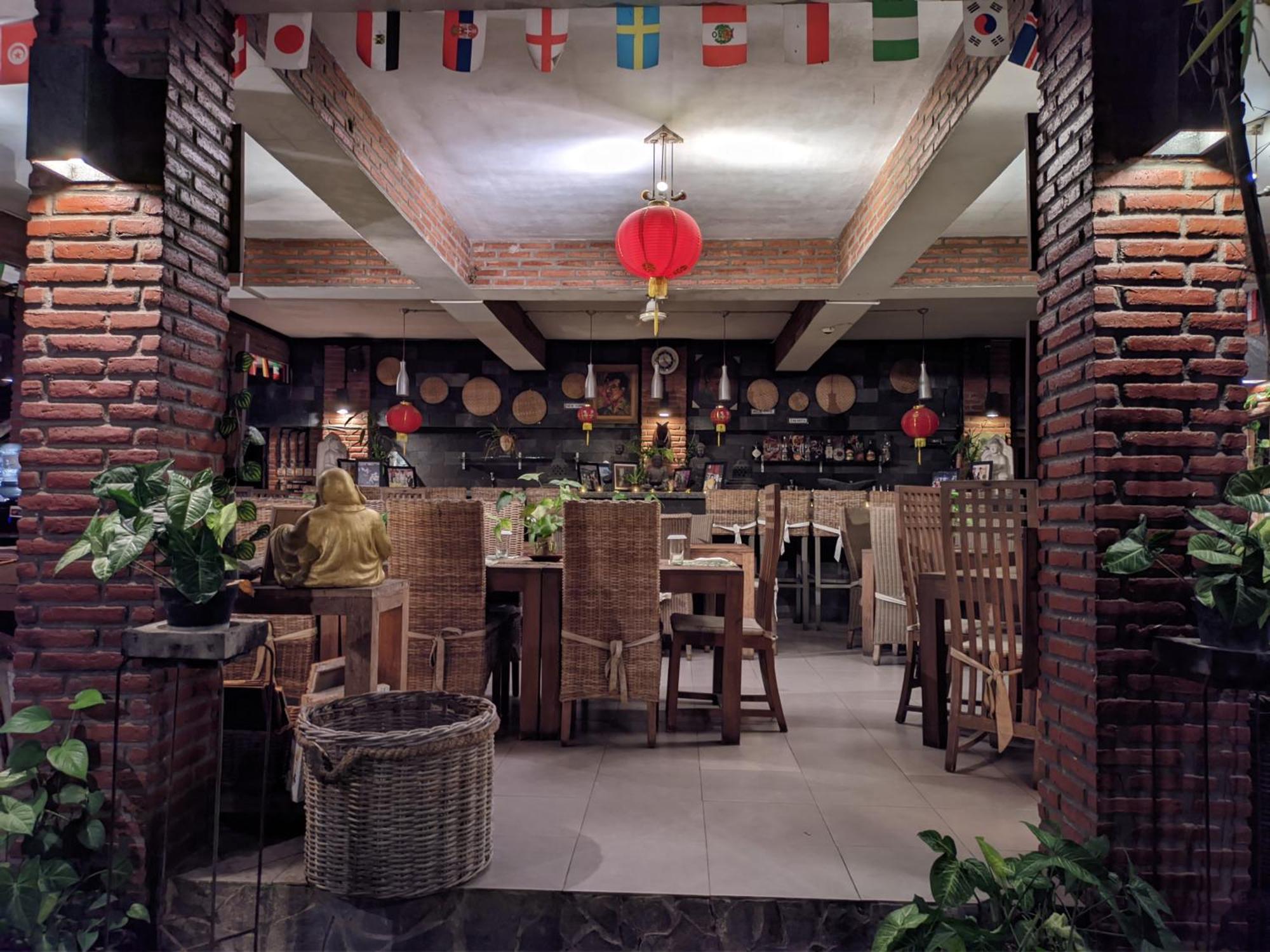 Astuti Gallery Homestay Yogyakarta Ngoại thất bức ảnh