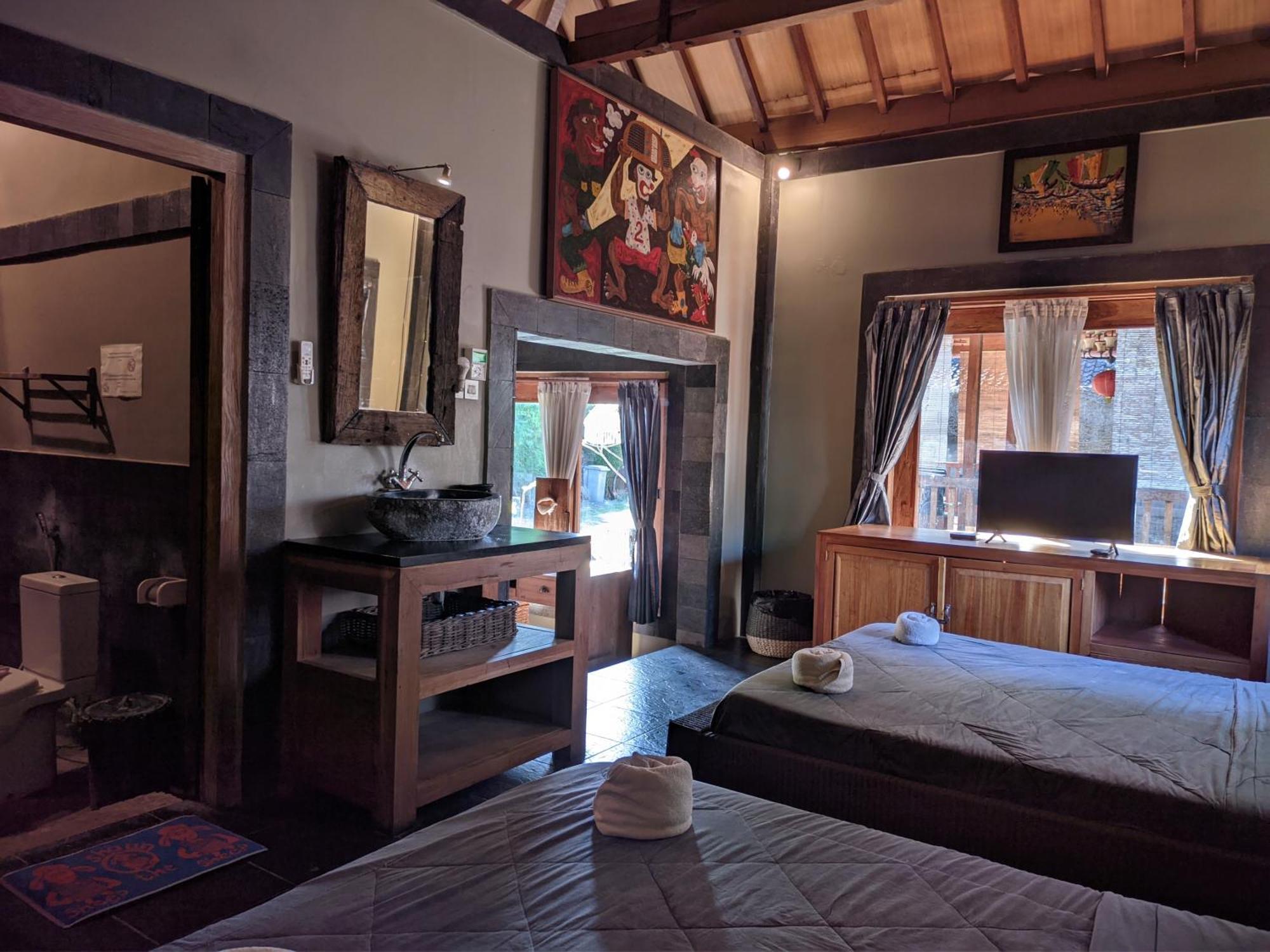 Astuti Gallery Homestay Yogyakarta Ngoại thất bức ảnh