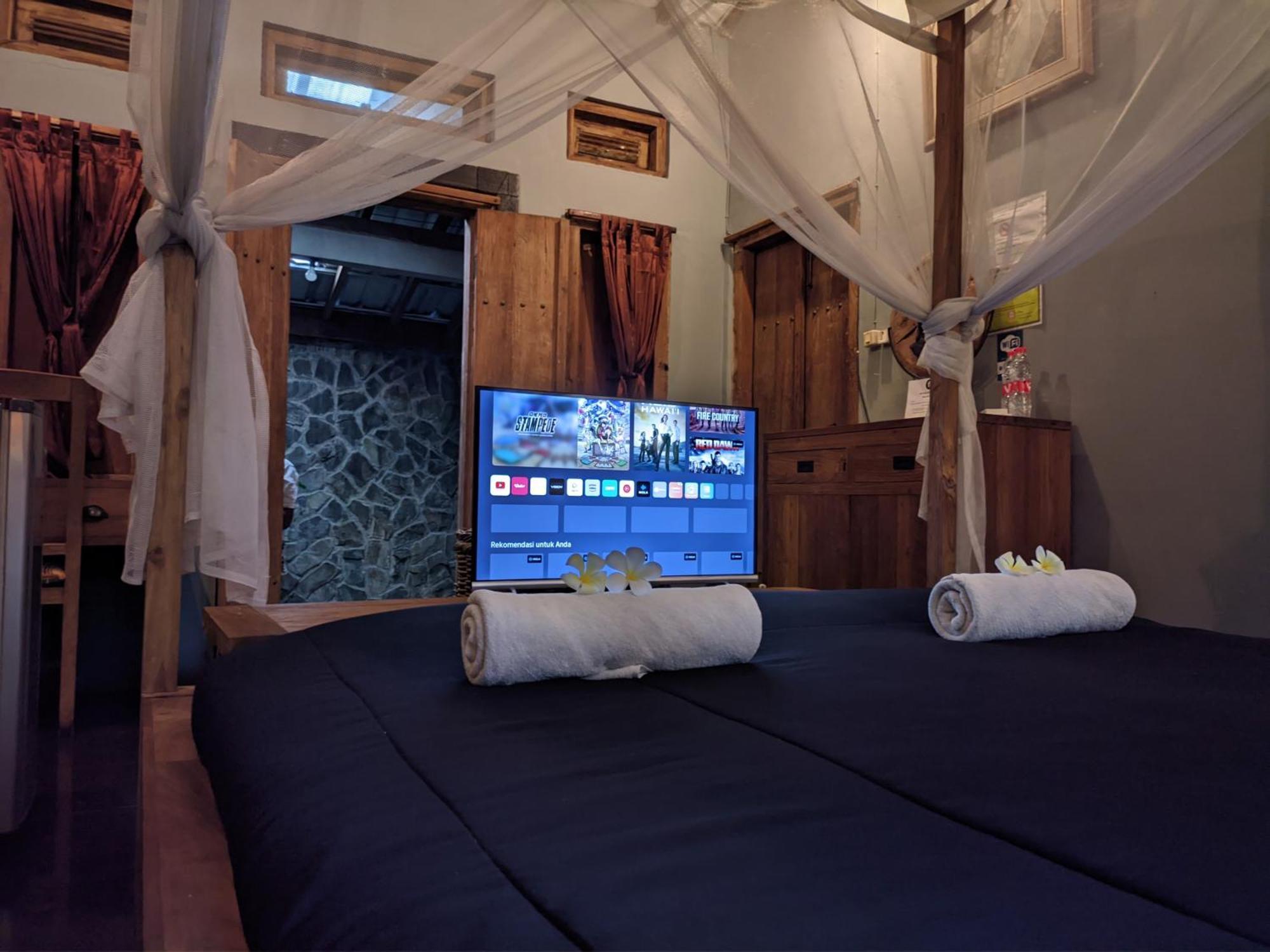 Astuti Gallery Homestay Yogyakarta Ngoại thất bức ảnh