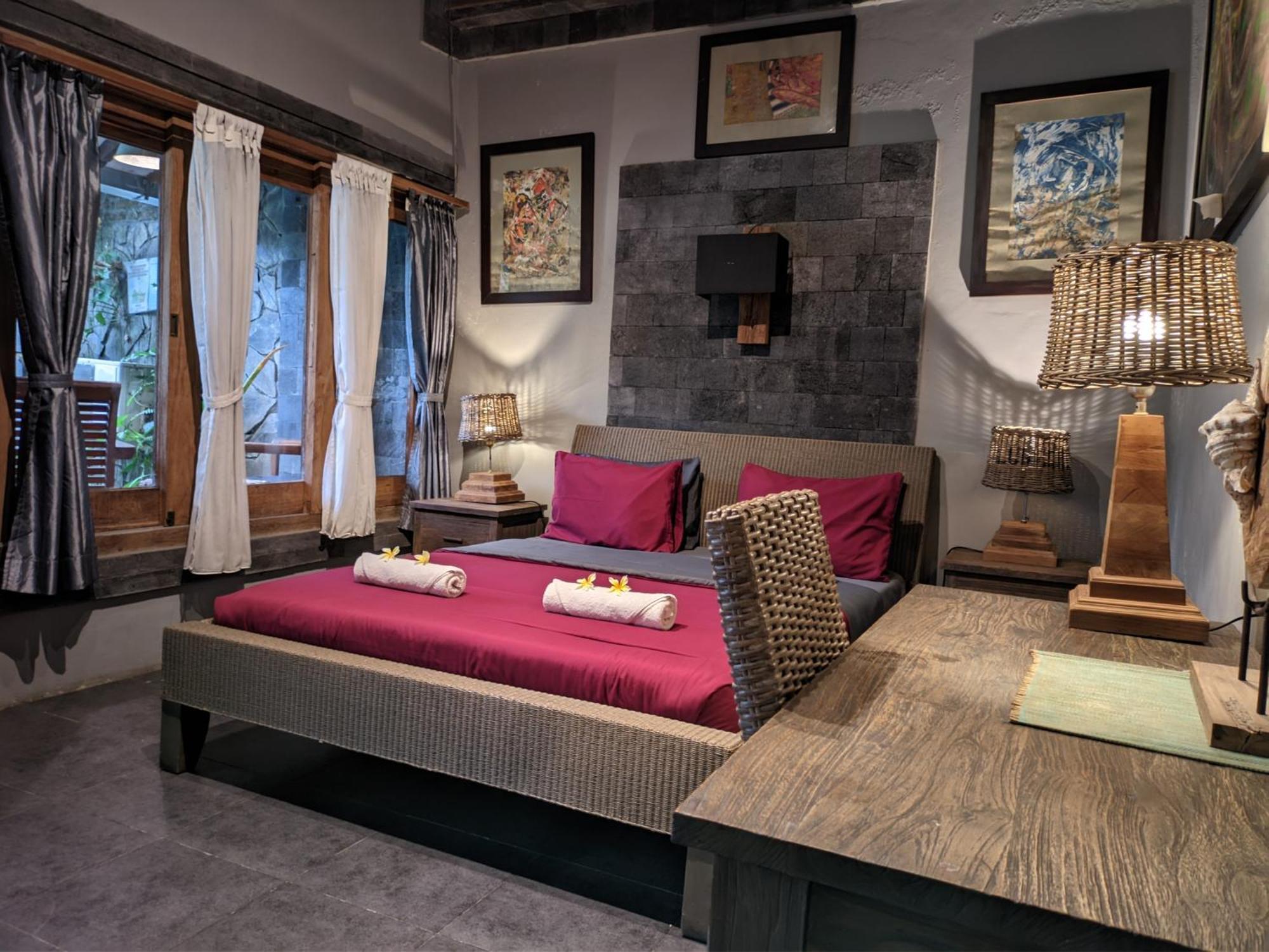 Astuti Gallery Homestay Yogyakarta Ngoại thất bức ảnh