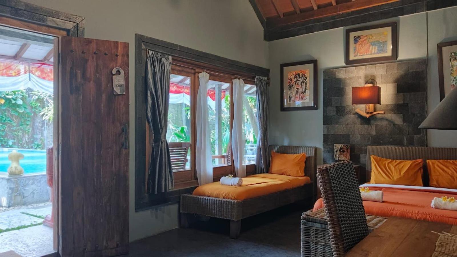 Astuti Gallery Homestay Yogyakarta Ngoại thất bức ảnh